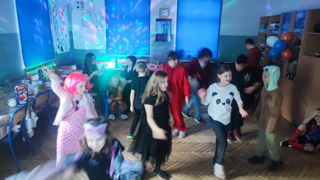 486459835 1153960923191054 1490873913350226607 N