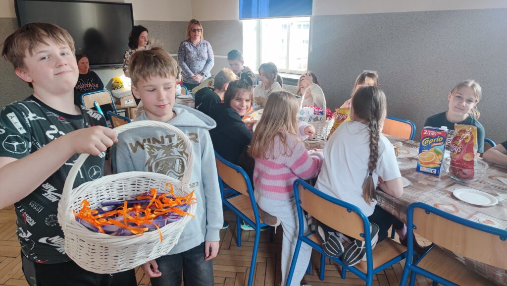 490412938 1170813681505778 5742997449449948946 N