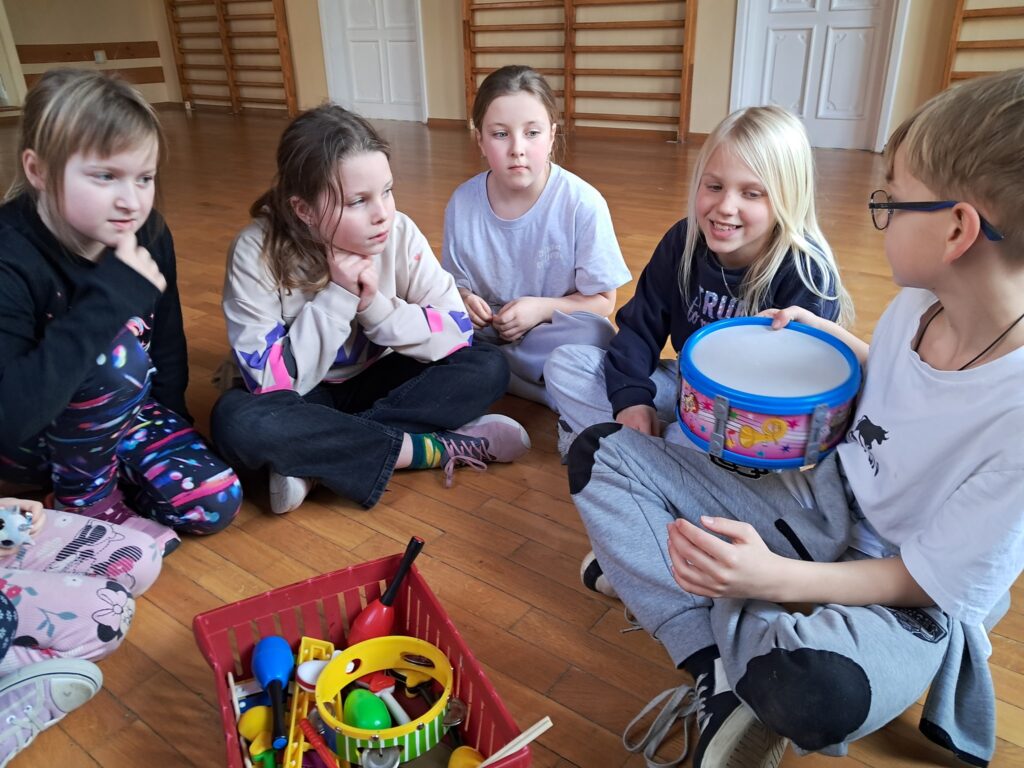 495176672 1188348589752287 4602349354415477652 N