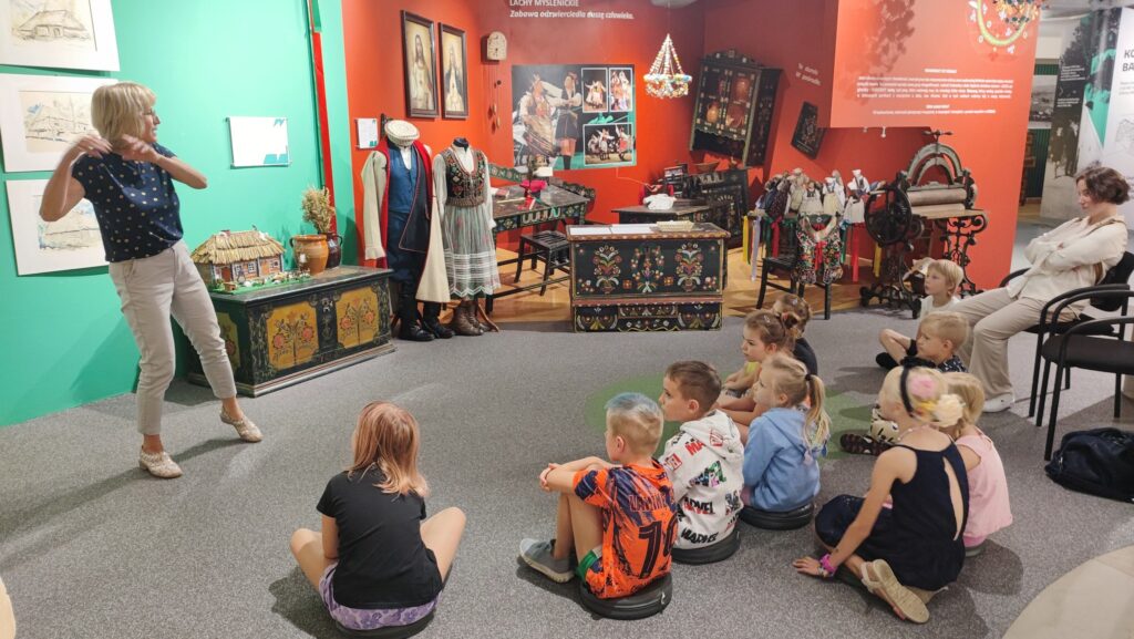 532352315 1263813662205779 3039307063165956355 N