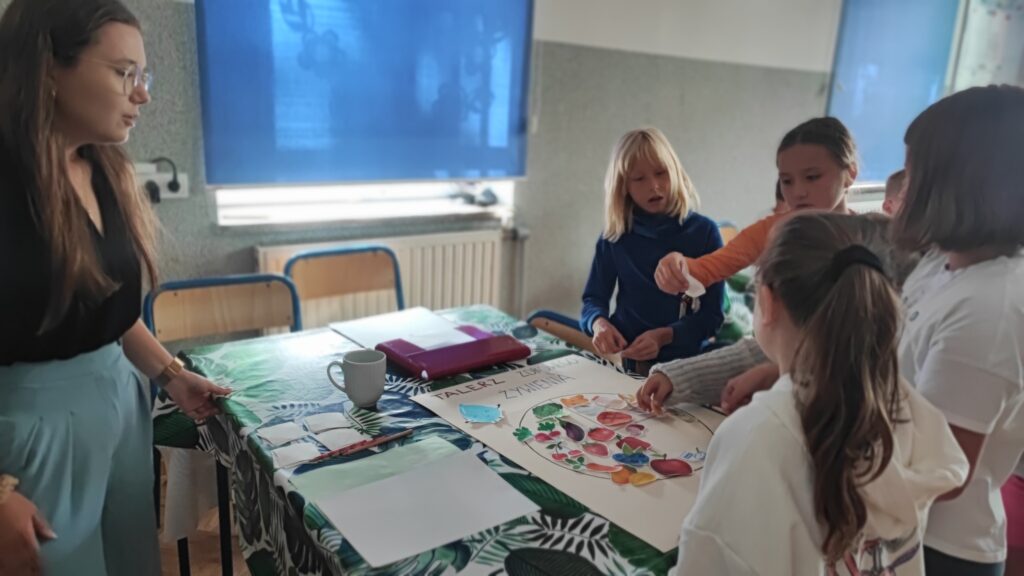 536274995 1270480424872436 5614789456330436690 N