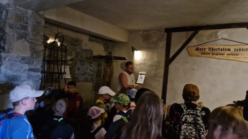 539720597 1274578384462640 4873338094523455924 N